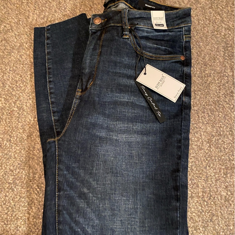 Judy Blue Size 13/31. Tummy Control Top